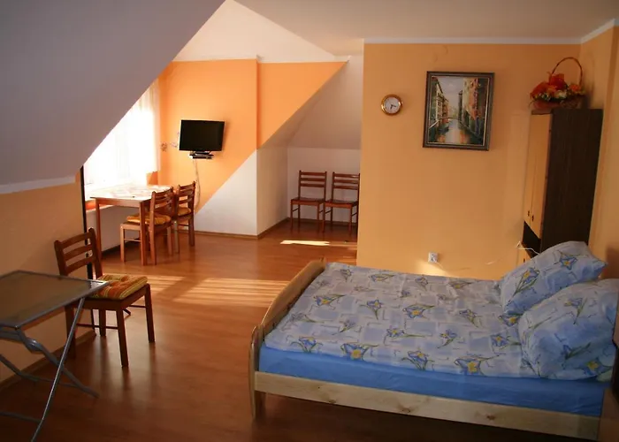 U Pani Ani Zeglarska 18